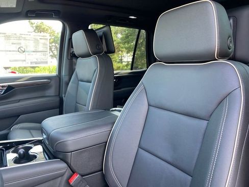 New 2025 Chevrolet Tahoe Premier image 11