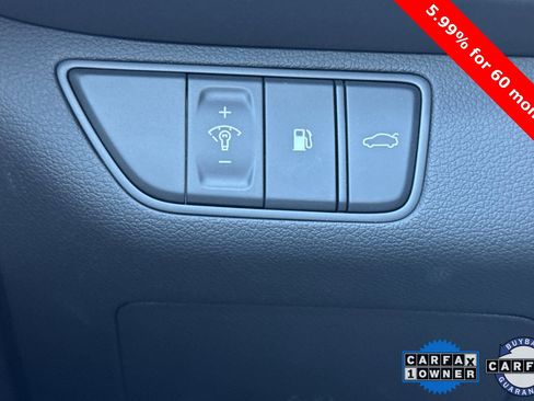 Used 2025 Genesis G70 2.5T image 30