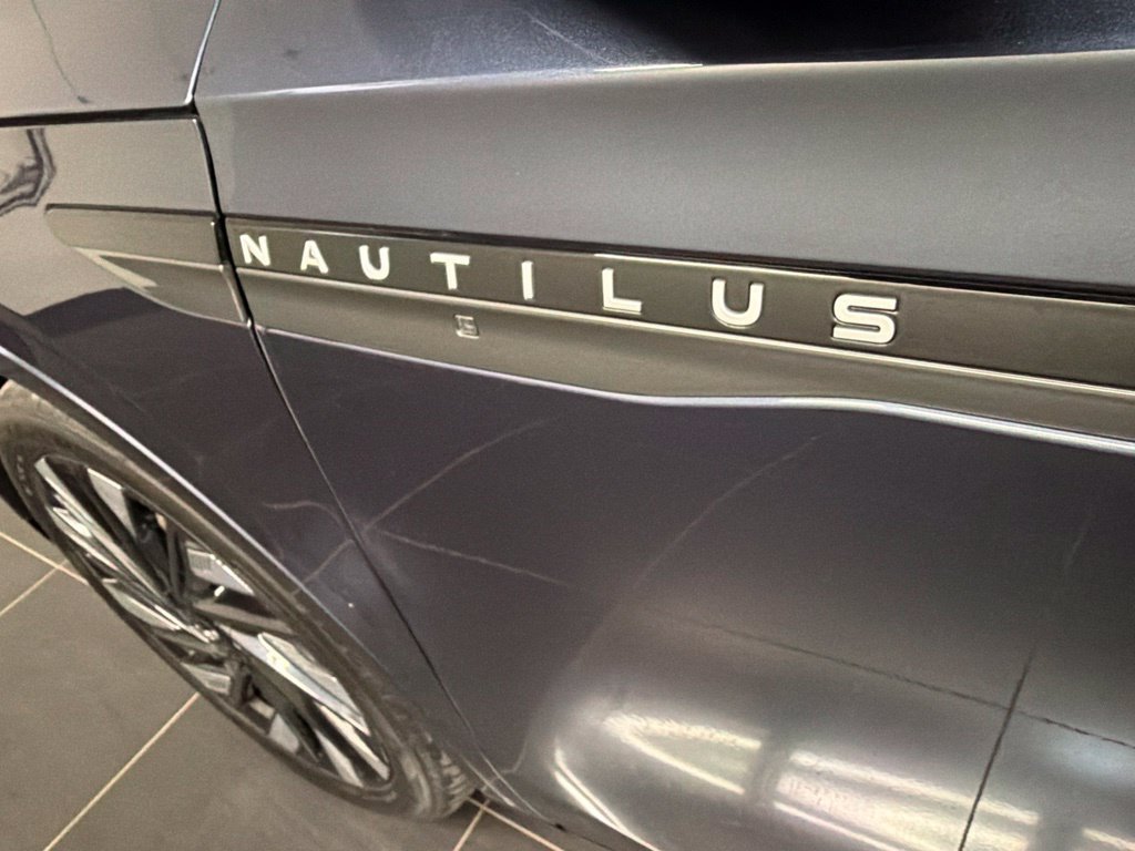 Certified 2024 Lincoln Nautilus Reserve w/ Equipment Group 203A AWD/4WD image 39
