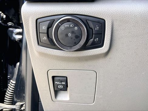 Used 2017 Ford F150 XL w/ Equipment Group 101A Mid RWD image 33