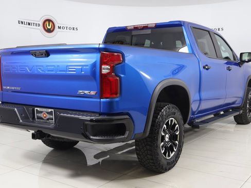 Used 2023 Chevrolet Silverado 1500 ZR2 w/ Technology Package image 3