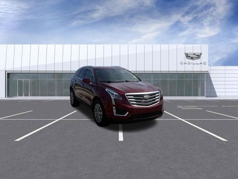 Used 2018 Cadillac XT5 Luxury w/ Driver Awareness Package AWD/4WD image 1