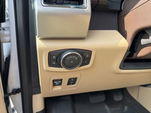 Used 2020 Ford F150 Lariat AWD/4WD image 7