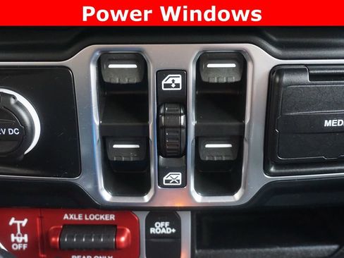 Used 2024 Jeep Wrangler Unlimited AWD/4WD image 6