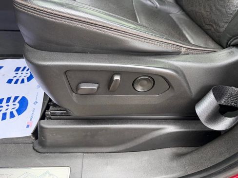 Used 2021 Chevrolet Suburban High Country image 13