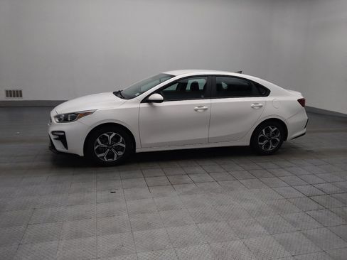 Used 2020 Kia Forte LXS FWD image 2