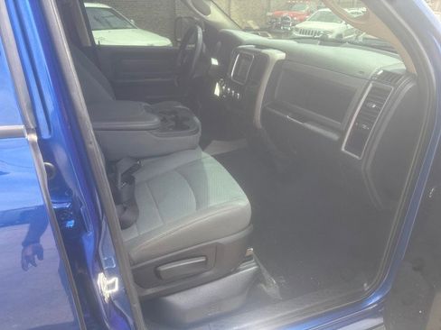 Used 2017 RAM 1500 Express AWD/4WD image 14