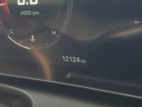 Used 2025 Hyundai Tucson Limited FWD image 25