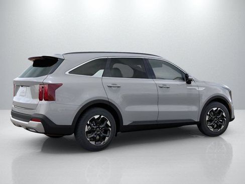 Used 2026 Kia Sorento S w/ S Panoramic Sunroof Package FWD image 6
