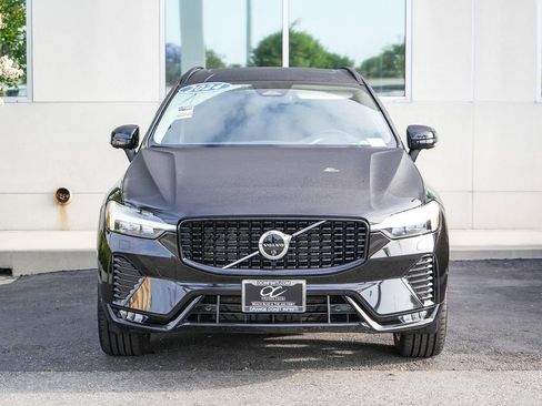 Used 2024 Volvo XC60 B5 Plus w/ Protection Package Premier AWD/4WD image 2