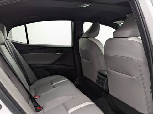 Used 2025 Toyota Camry SE FWD image 18