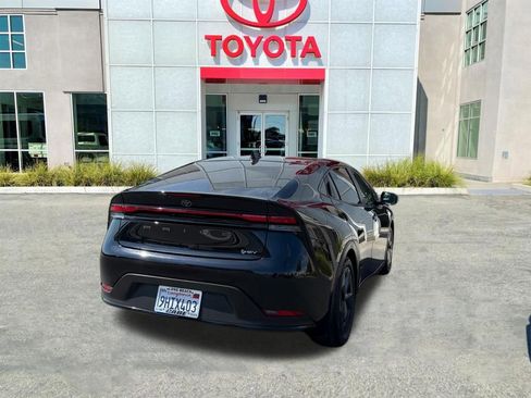 Used 2023 Toyota Prius LE image 6