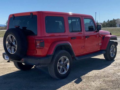 Certified 2019 Jeep Wrangler Unlimited Sahara AWD/4WD image 8