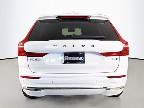 Certified 2023 Volvo XC60 B5 Plus AWD/4WD image 6