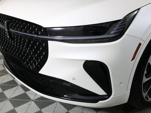 Used 2024 Lincoln Nautilus Black Label image 42