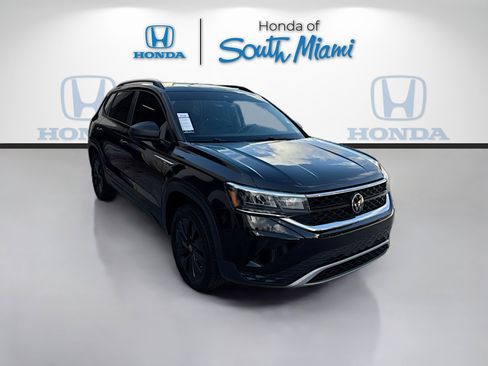 Used 2024 Volkswagen Taos S FWD image 1