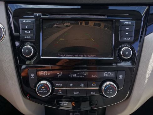 Used 2019 Nissan Rogue Sport SV FWD image 30