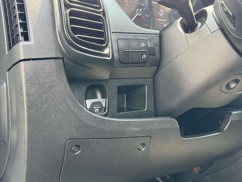 Used 2023 RAM ProMaster 2500 FWD image 10