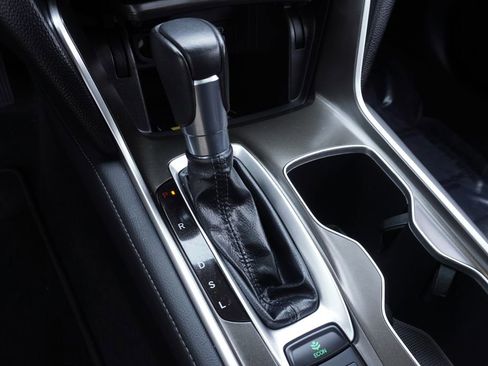 Used 2022 Honda Accord EX-L image 19