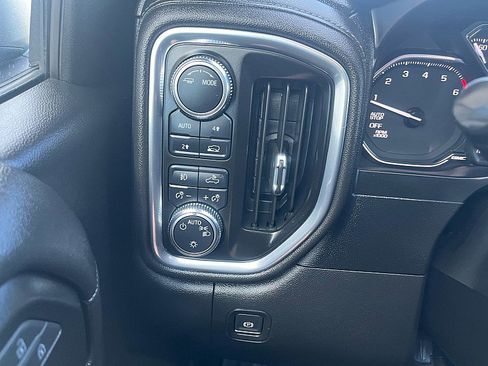 Used 2022 GMC Sierra 1500 Elevation image 27