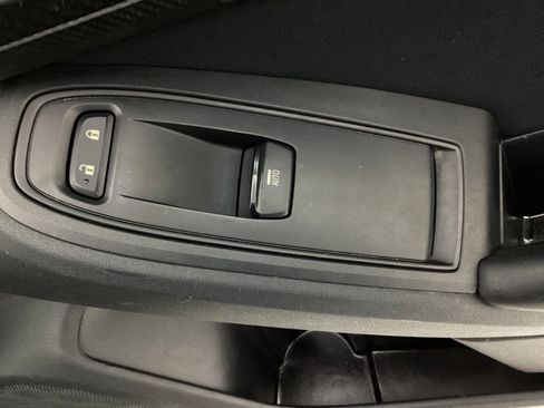 Used 2018 Subaru Impreza 2.0i AWD/4WD image 38