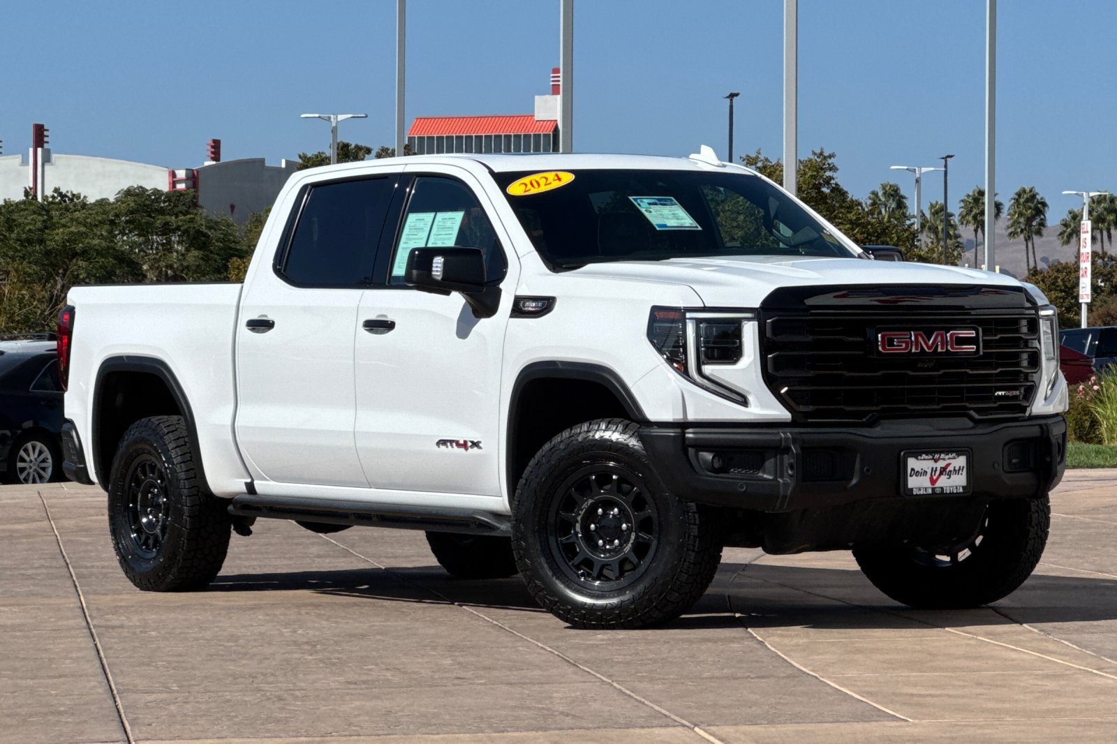 Used 2024 GMC Sierra 1500 AT4X w/ AT4X AEV Edition AWD/4WD image 2
