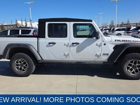 Used 2024 Jeep Gladiator Rubicon image 6