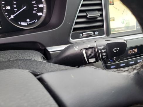 Used 2016 Hyundai Sonata Sport w/ Option Group 03 image 18