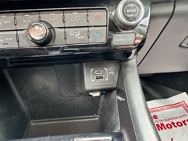 Used 2022 Jeep Compass Latitude w/ Sun and Sound Group FWD image 17
