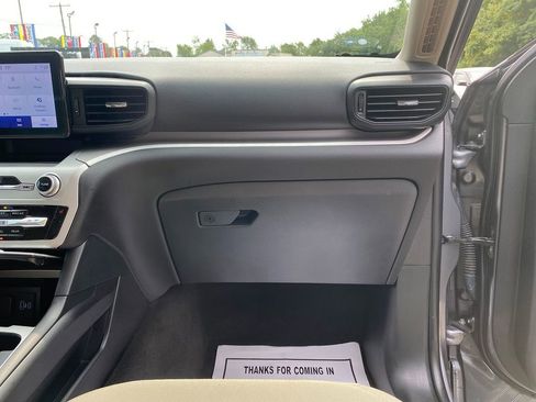 Used 2022 Ford Explorer XLT image 29