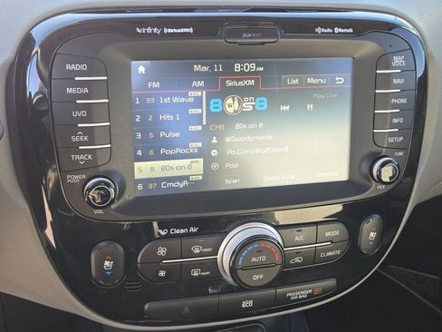 Used 2016 Kia Soul + w/ Primo Package image 19