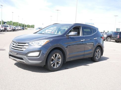 Used 2015 Hyundai Santa Fe Sport w/ Option Group 04 FWD image 2