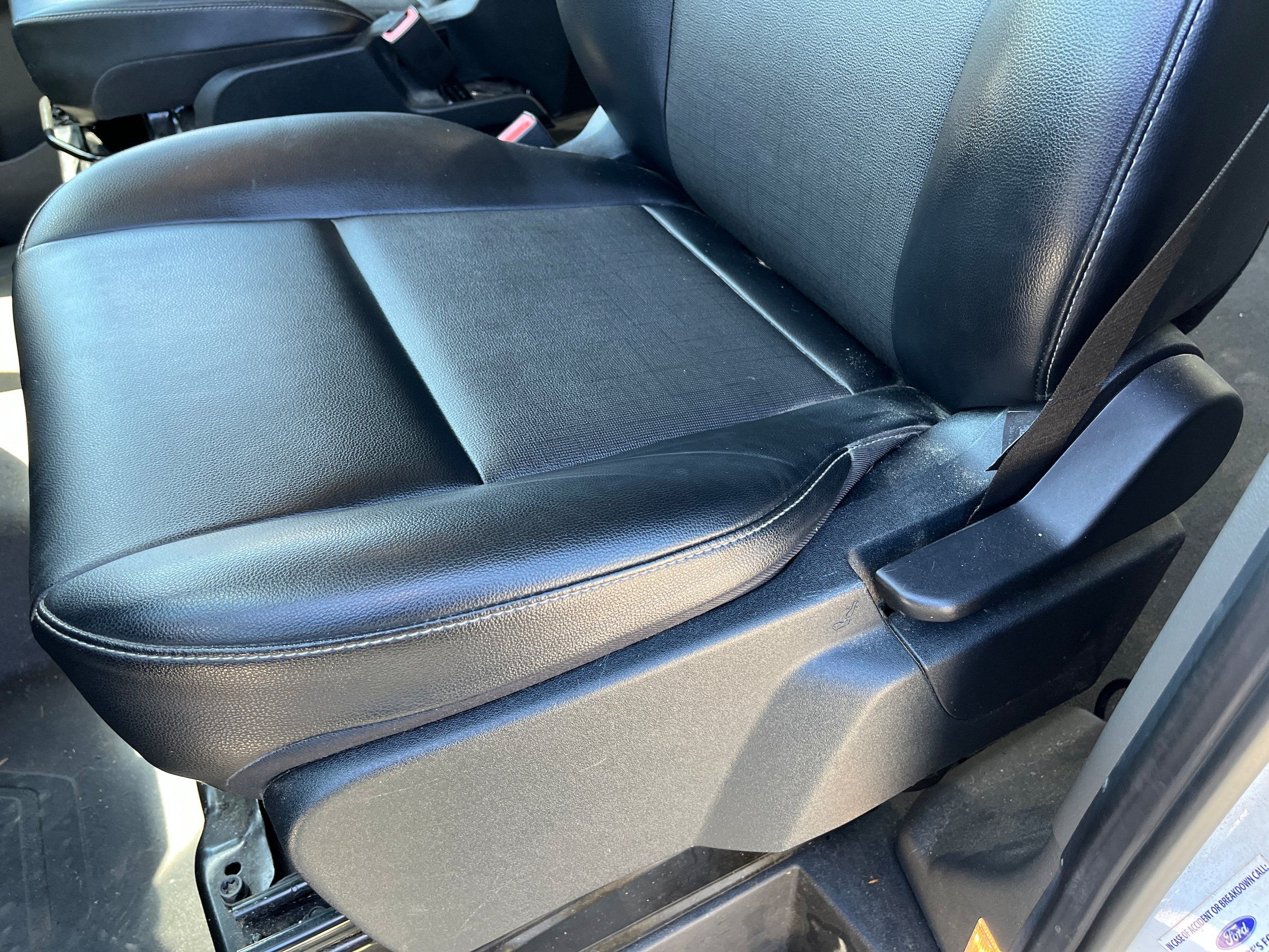 Certified 2020 Ford Transit 150 Low Roof RWD image 10