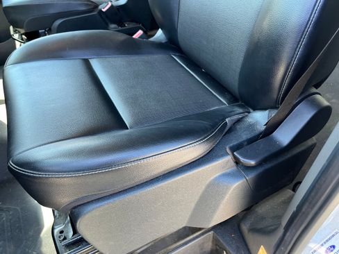 Used 2020 Ford Transit 150 Low Roof RWD image 10