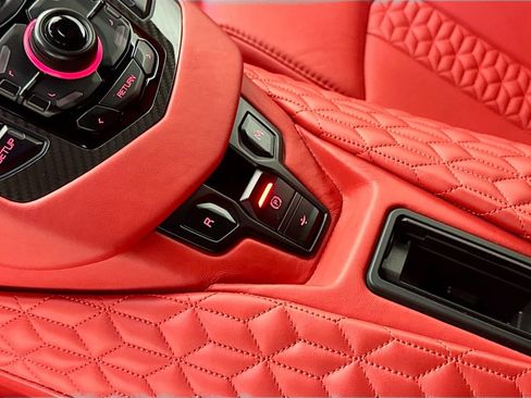 Used 2018 Lamborghini Aventador S AWD/4WD image 17