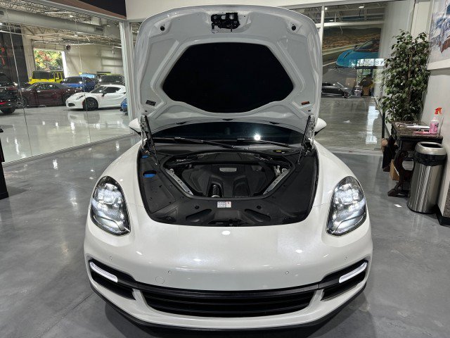 Used 2018 Porsche Panamera 4 AWD/4WD image 24