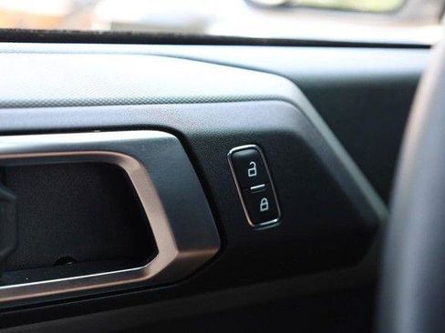 Used 2023 Ford Bronco Black Diamond AWD/4WD image 18
