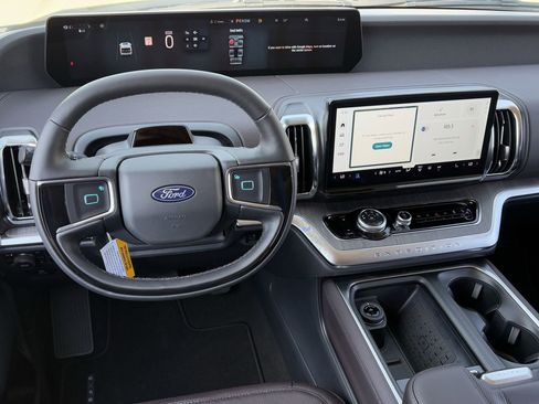 New 2025 Ford Expedition Platinum w/ Platinum Ultimate Package image 42