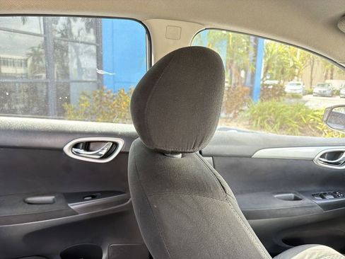 Used 2013 Nissan Sentra SR FWD image 16