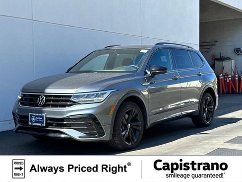 Used 2023 Volkswagen Tiguan SE R-Line image 1