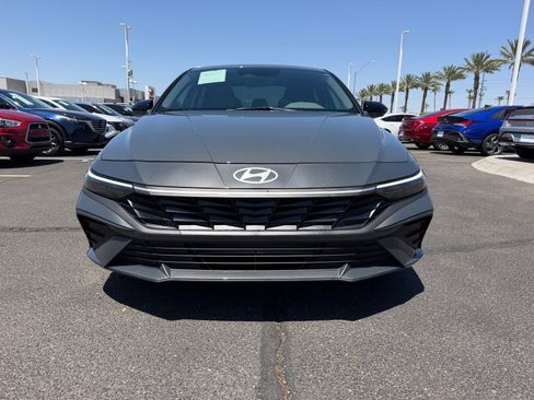 Used 2025 Hyundai Elantra Sport FWD image 23
