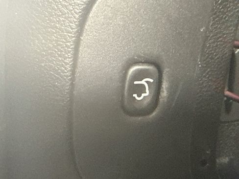 Used 2014 Jeep Cherokee Limited FWD image 28