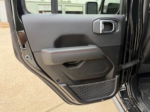 New 2026 Jeep Wrangler Unlimited Rubicon 392 w/ Quick Order Package 27X Moab AWD/4WD image 16