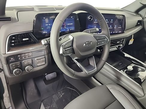 New 2026 Chevrolet Suburban Z71 w/ Comfort Package image 23