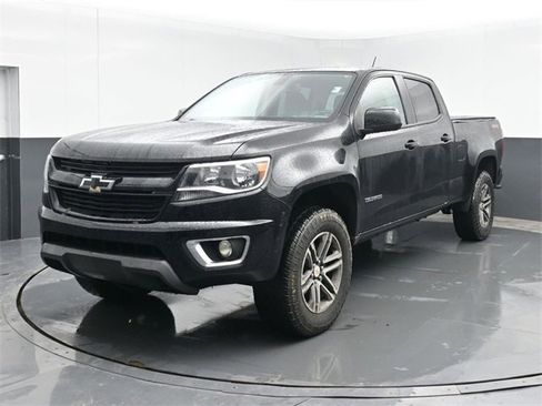 Used 2019 Chevrolet Colorado W/T w/ Custom Special Edition image 10