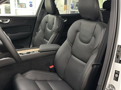 New 2026 Volvo XC60 B5 Ultra w/ Protection Package Premier image 23