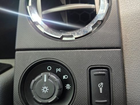 Used 2015 Ford F350 XLT w/ XLT Interior Package AWD/4WD image 15
