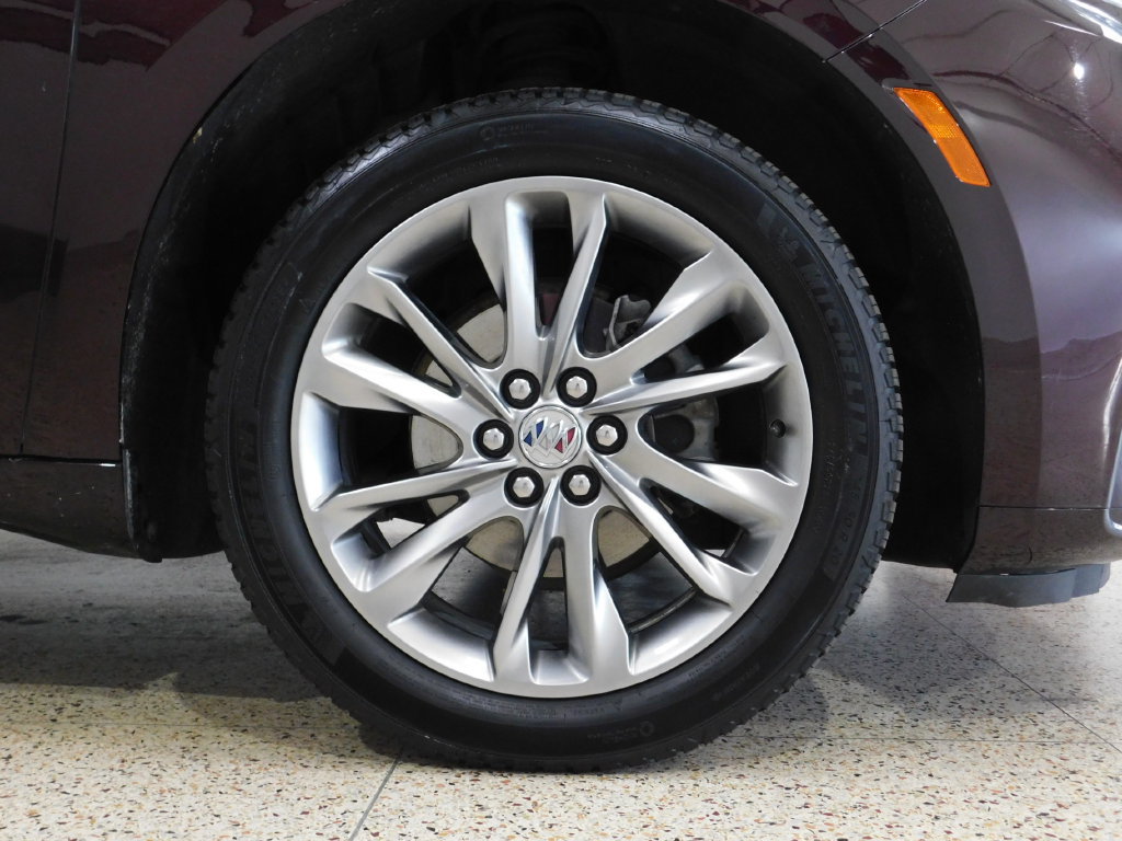 Used 2024 Buick Enclave Avenir AWD/4WD image 72