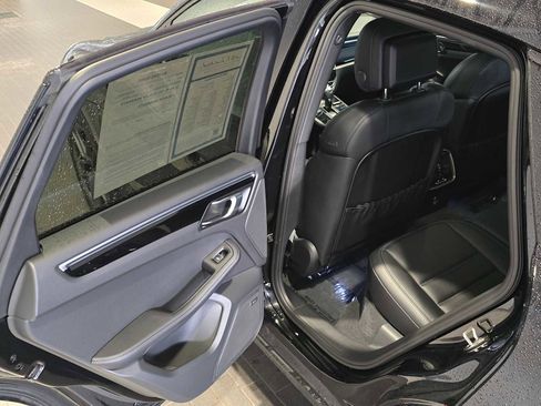 Used 2025 Porsche Macan Turbo image 13