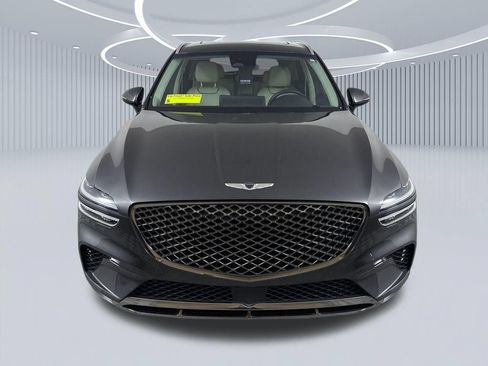 Certified 2023 Genesis GV70 2.5T w/ Select Package AWD/4WD image 9